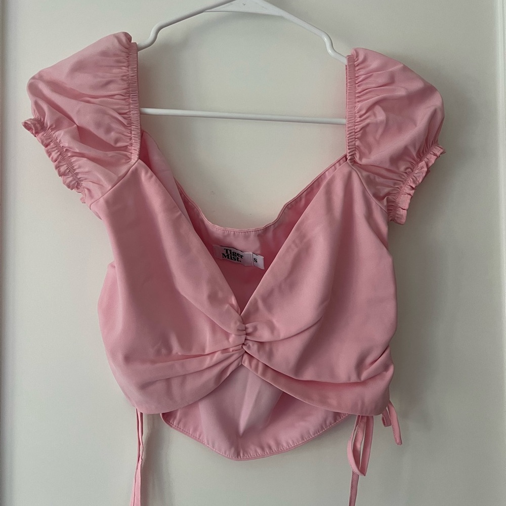 tiger mist pink crop top